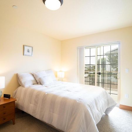 The White Turtle Villa Lincoln City Exterior foto