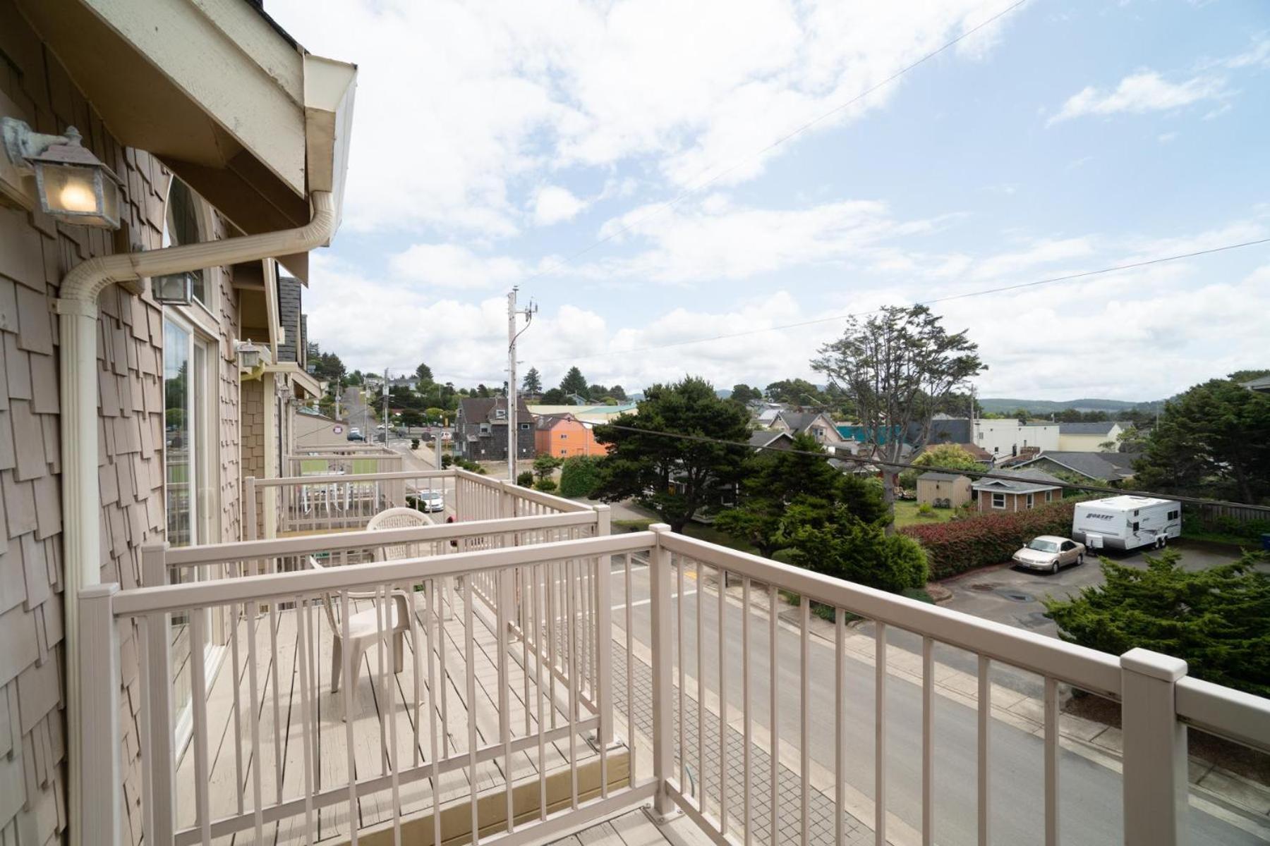 The White Turtle Villa Lincoln City Exterior foto